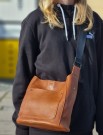 Lycke Crossover Veske, cognac thumbnail