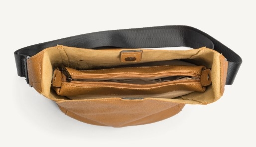 Lycke Crossover Veske, mustard (innvendig)
