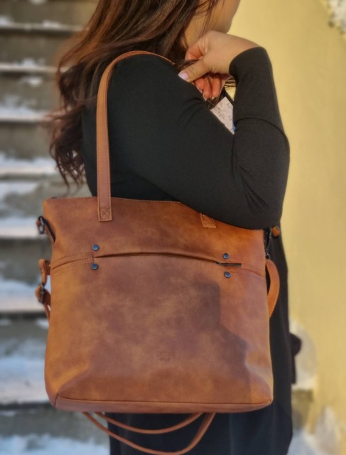 Lycke Veske, cognac