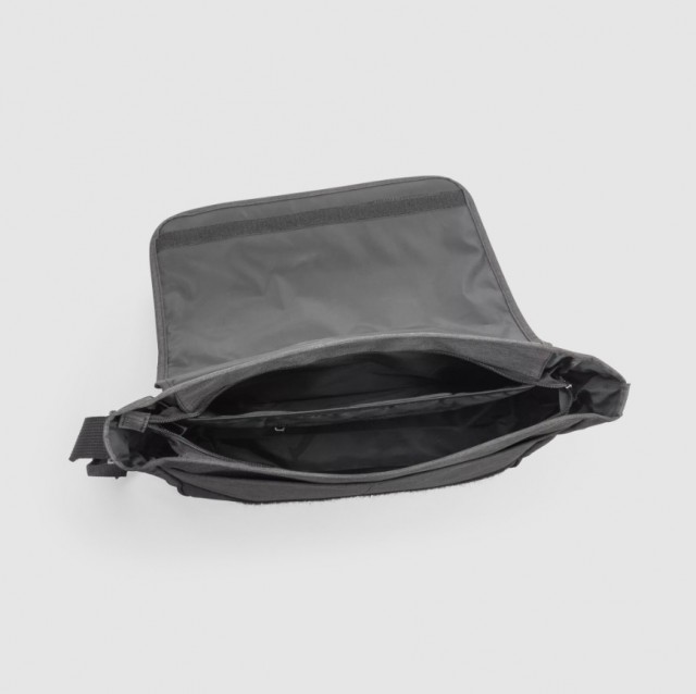 Duffy Flapbag, Svart