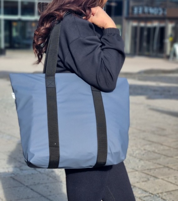 Rains Tote Bag Rush, river