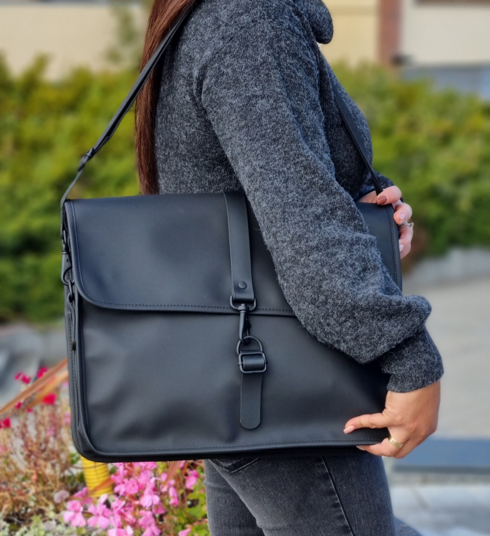 Rains Messenger Bag, svart