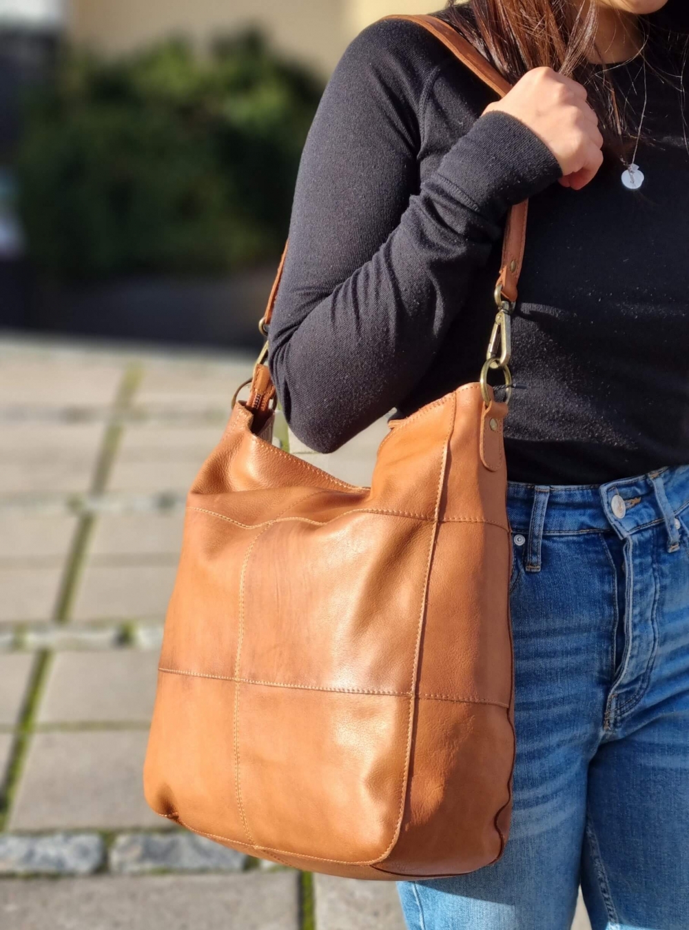 House of Sajaco Hobo Skinnveske, brun