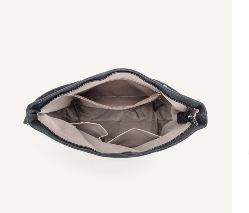 Duffy Hobo, Svart