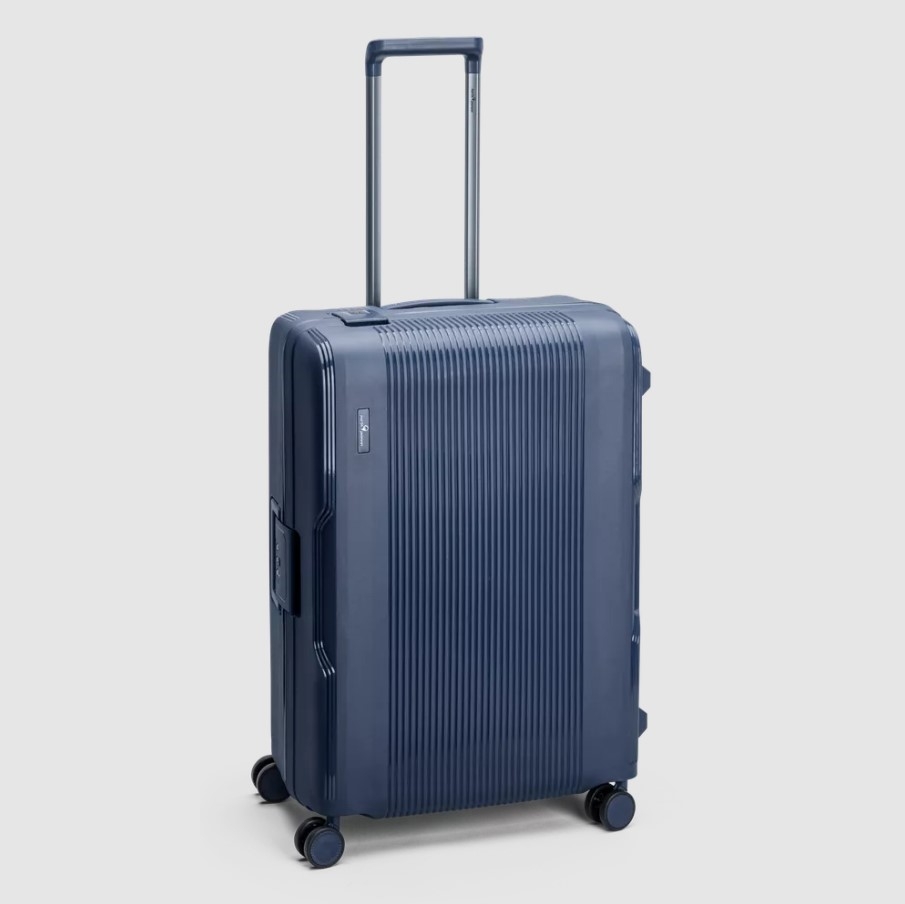  Medium koffert 66 cm, 67L. Fri Frakt!